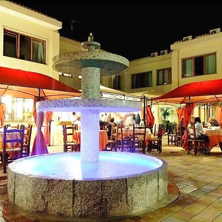 ホテル Bellamarina ソルソ