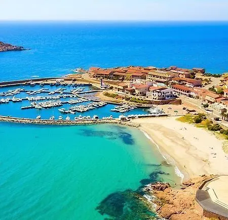 ホテル Bellamarina 3*